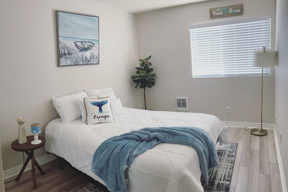Photo of Bedroom in Oak Park