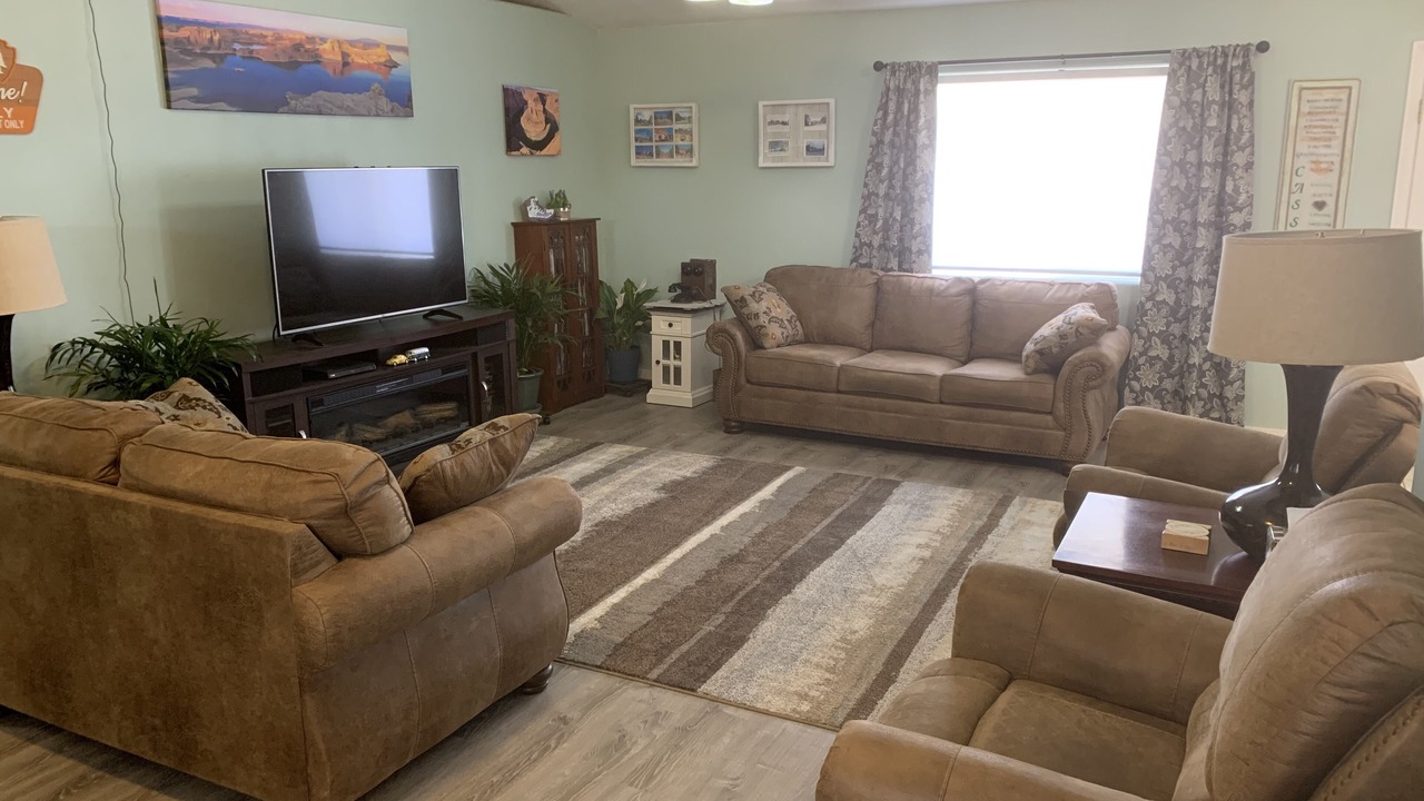 Photo of Livingroom in Fredonia