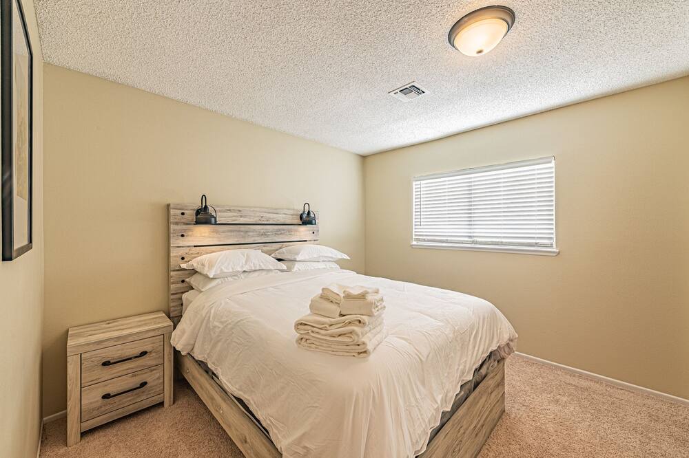 Photo of Bedroom in Rancho Oakey