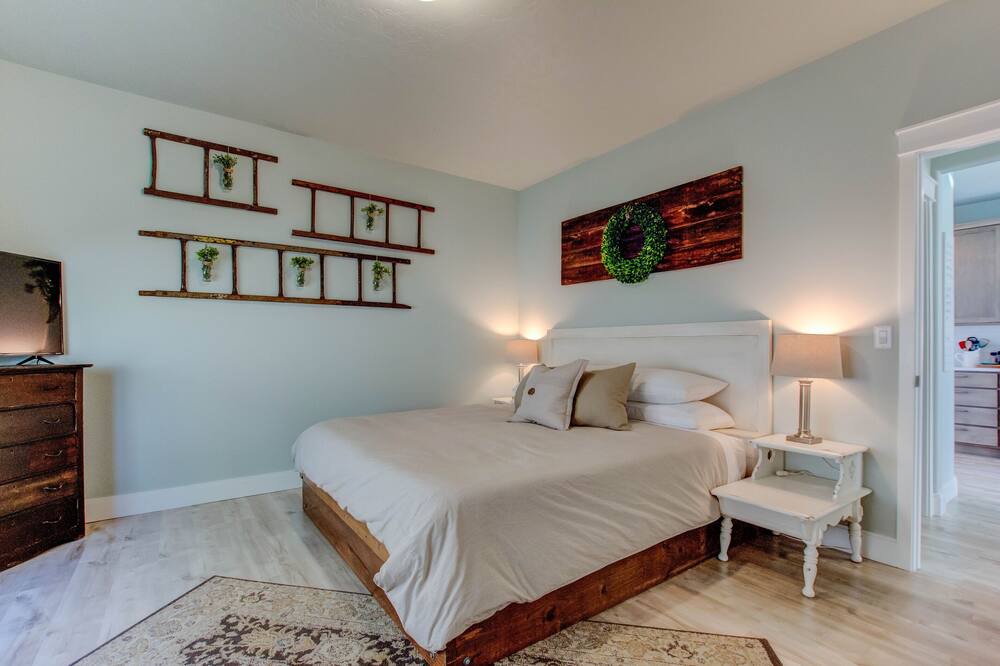 Photo of Bedroom in Kennewick