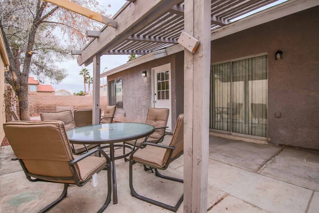 Photo of Outdoor in Spring Valley