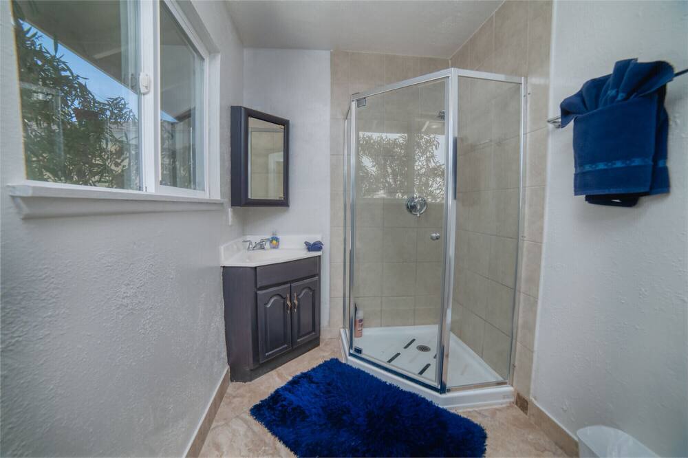 Photo of Bathroom in Rancho Oakey