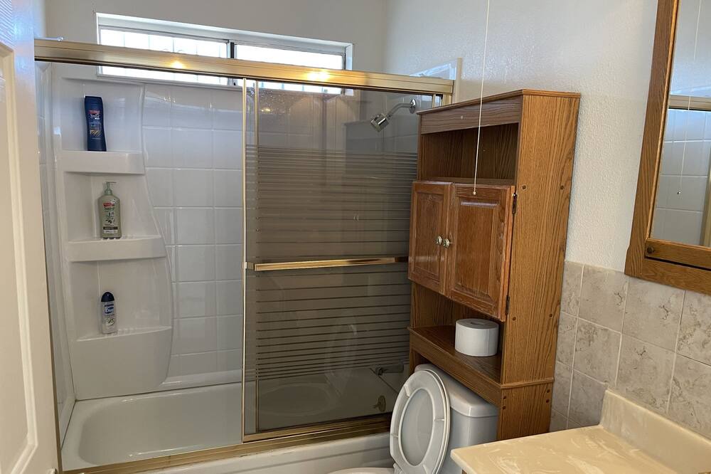 Photo of Bathroom in Chinatown