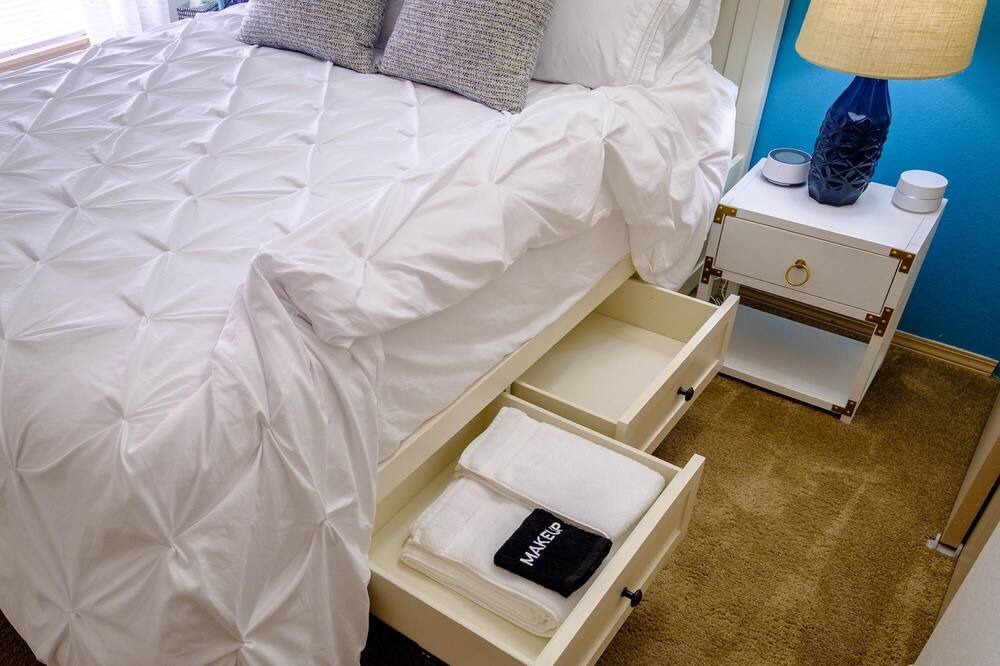 Photo of Bedroom in Salem