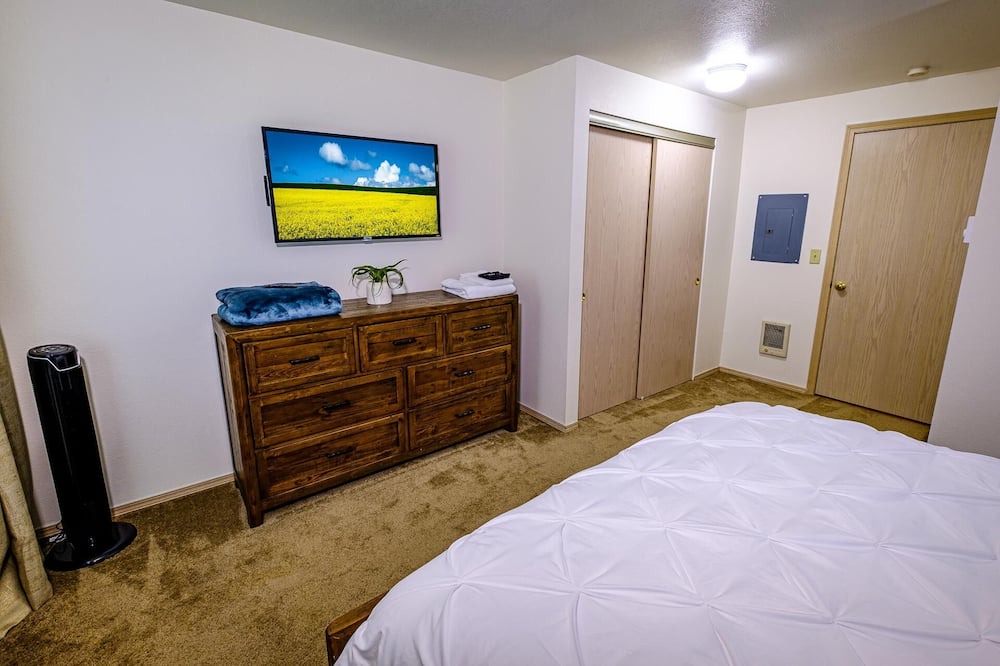 Photo of Bedroom in Salem