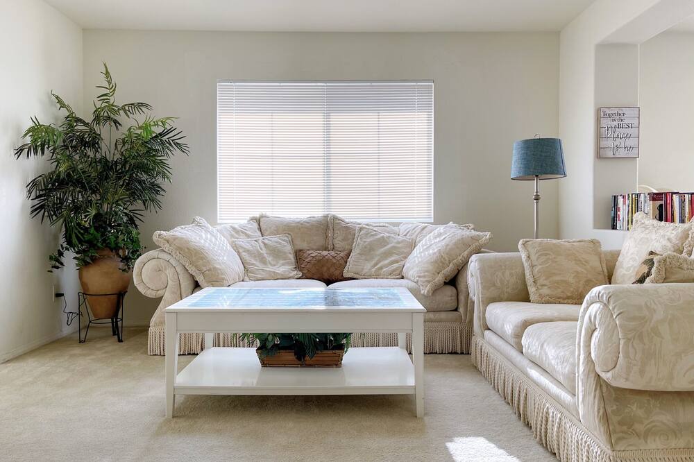 Photo of Livingroom in Fontana