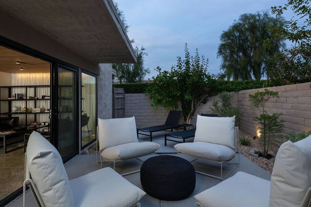 Photo of Patio Balcony in Sunrise Vista Chino