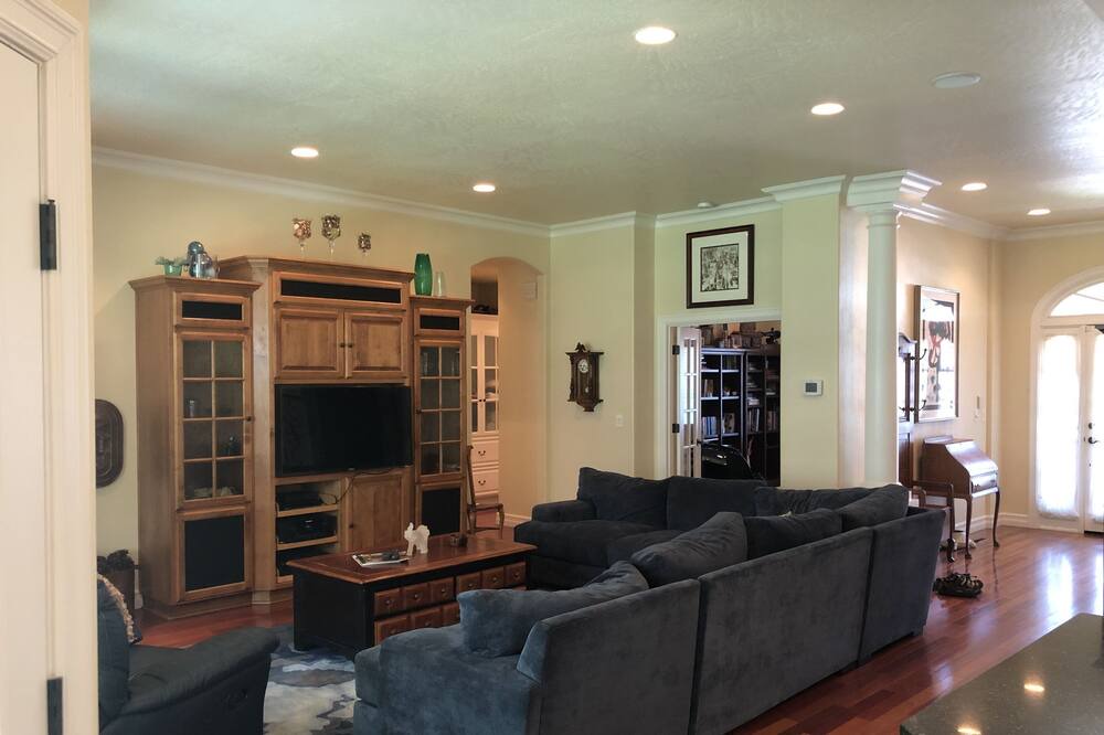 Photo of Livingroom in Central Oregon