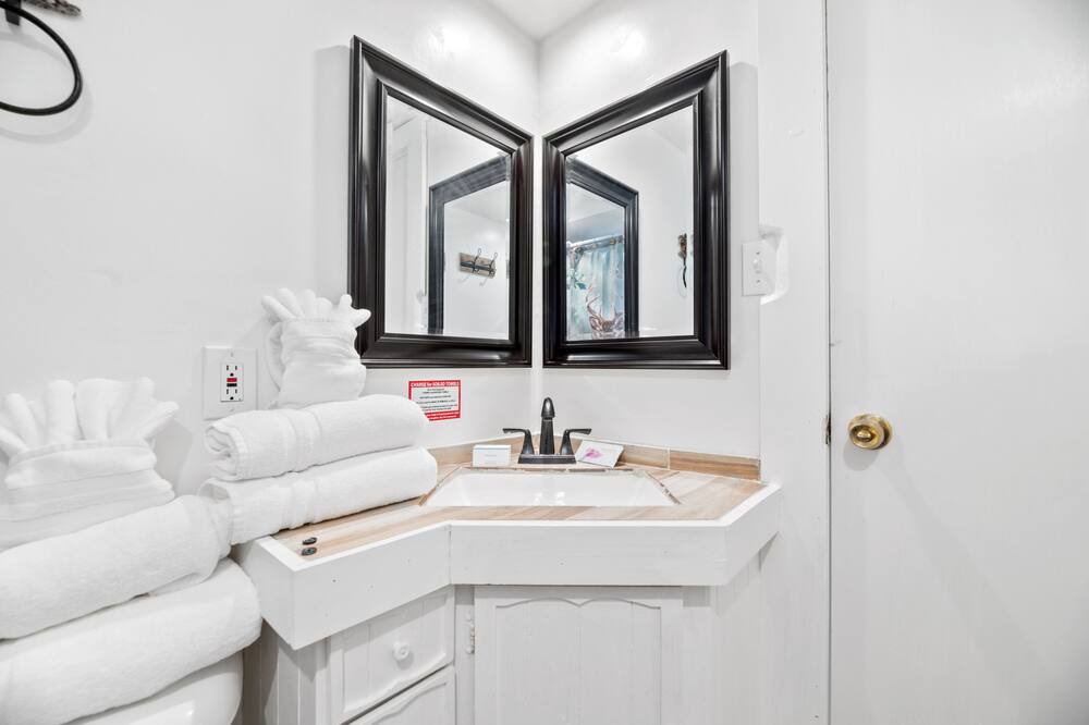 Photo of Bathroom in Big Bear City
