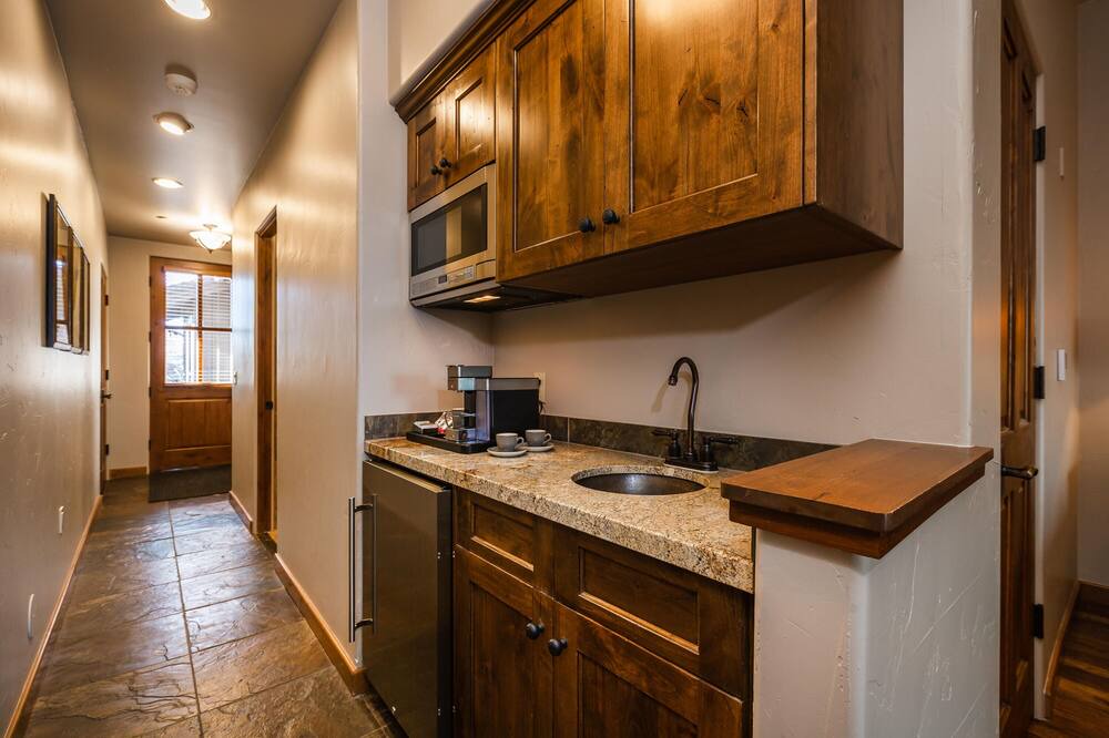 Photo of Kitchen in Pronghorn