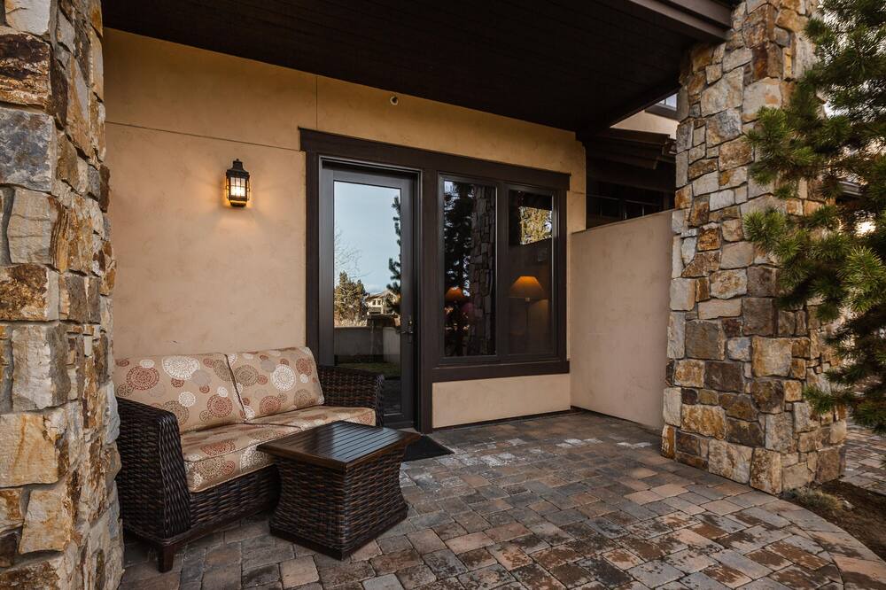 Photo of Patio Balcony in Pronghorn