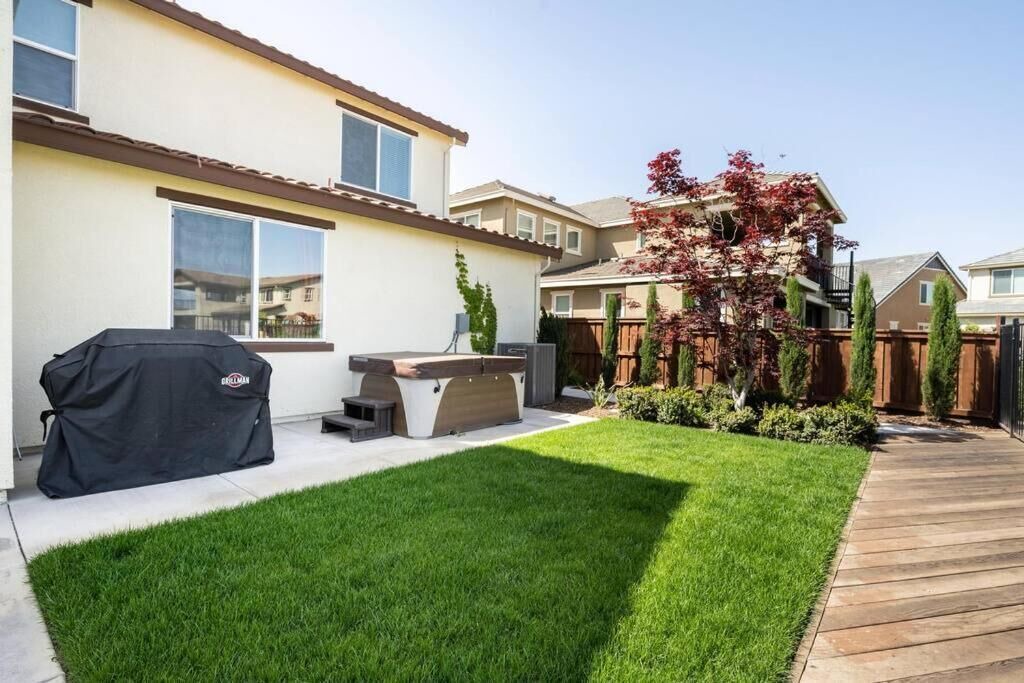 Photo of Outdoor in Lathrop