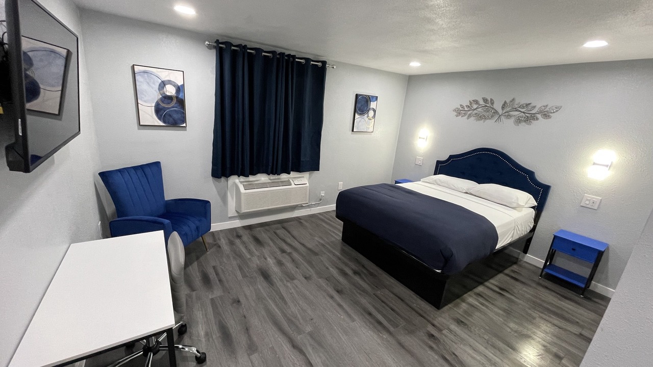 Photo of Bedroom in Sunrise Manor