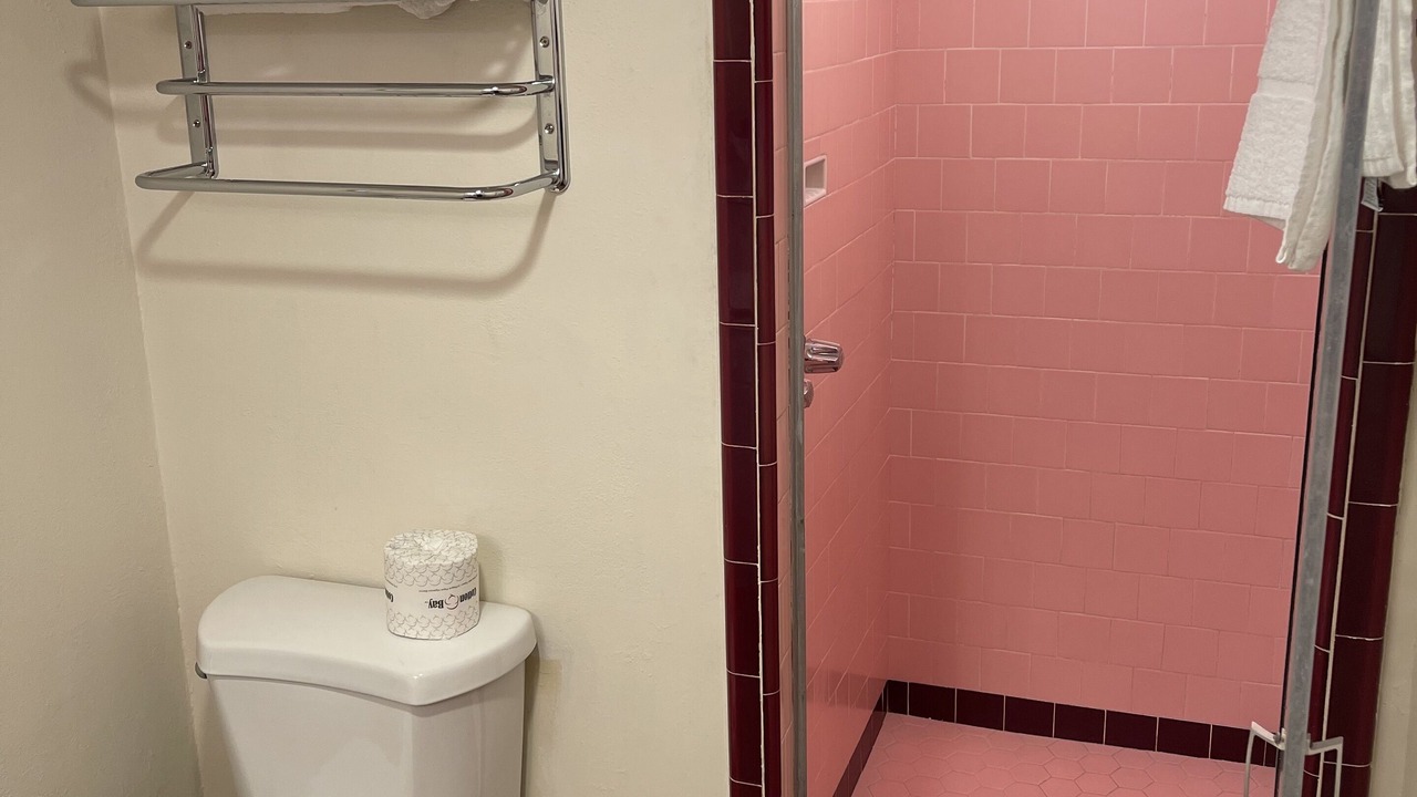 Photo of Bathroom in Red Bluff