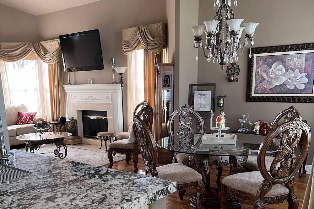 Photo of Bedroom in Corona