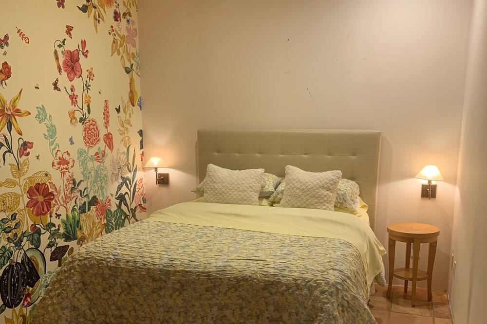 Photo of Bedroom in Malibu
