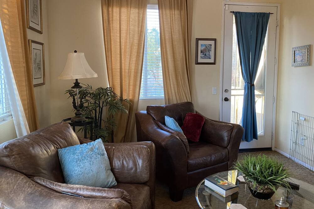 Photo of Livingroom in Indio
