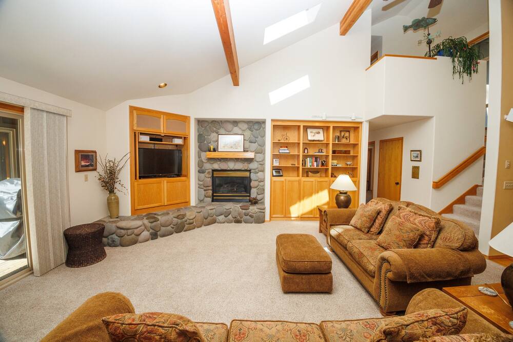 Photo of Bedroom in Sunriver