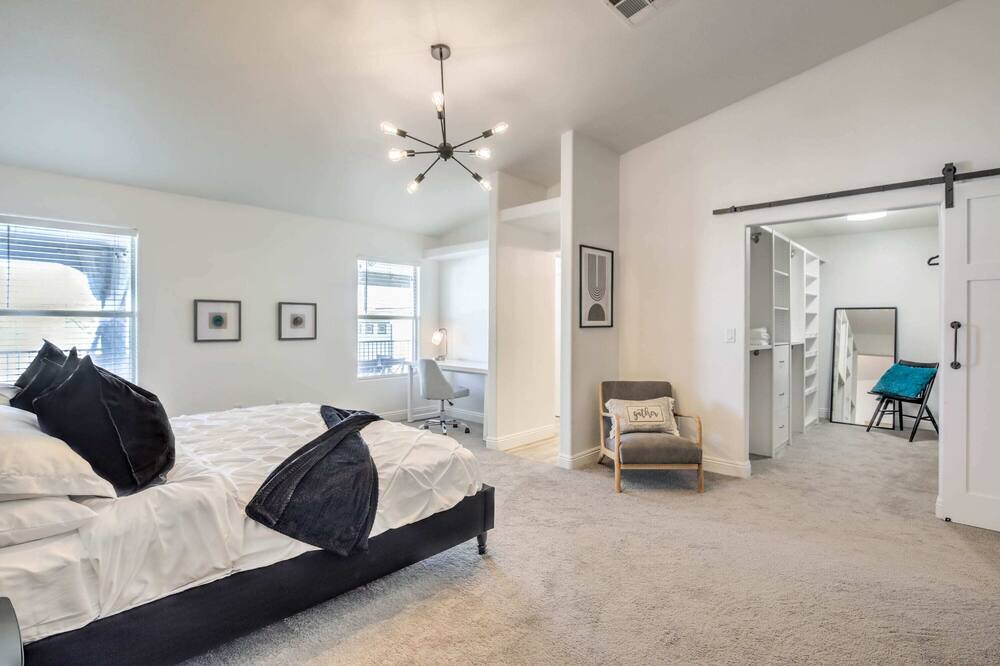 Photo of Bathroom in Mission Hills