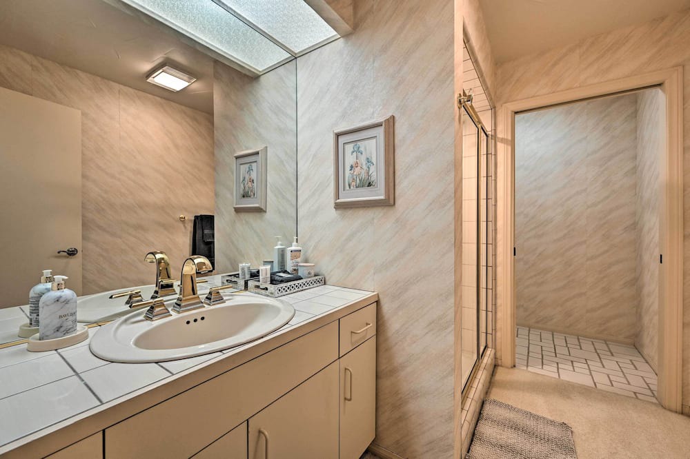 Photo of Bathroom in Borrego Springs