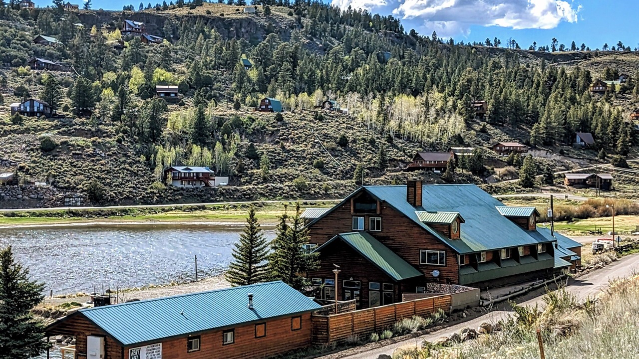 Photo of Outdoor in Mammoth Creek