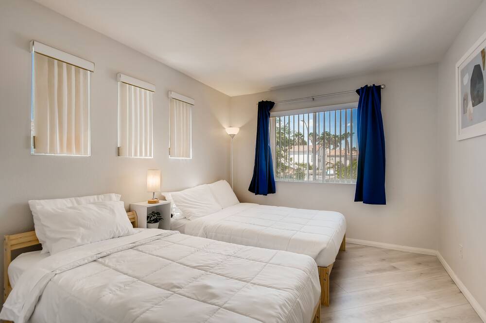 Photo of Bedroom in Canyon Gate
