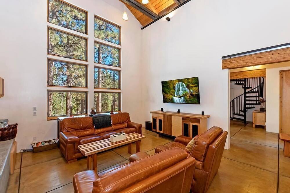 Photo of Livingroom in Boulder Bay