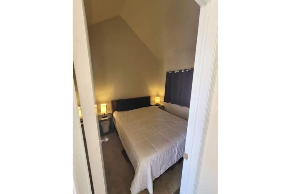 Photo of Bedroom in Meadview