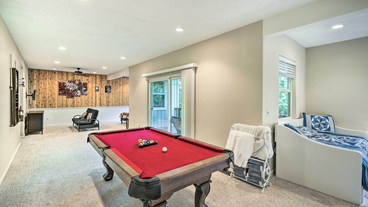 Photo of Bedroom in Phoenix Lake-Cedar Ridge