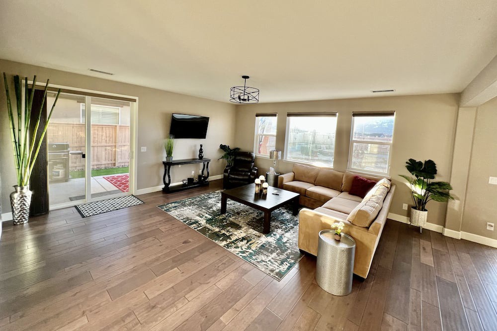 Photo of Livingroom in Reno