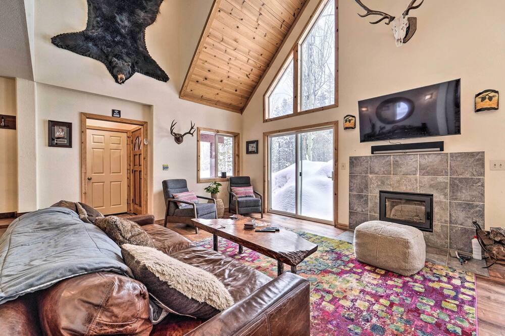 Photo of Livingroom in Donner Lake Woods
