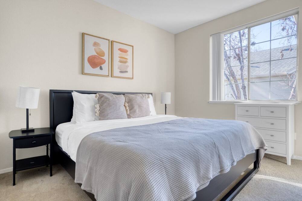 Photo of Bedroom in Downtown
