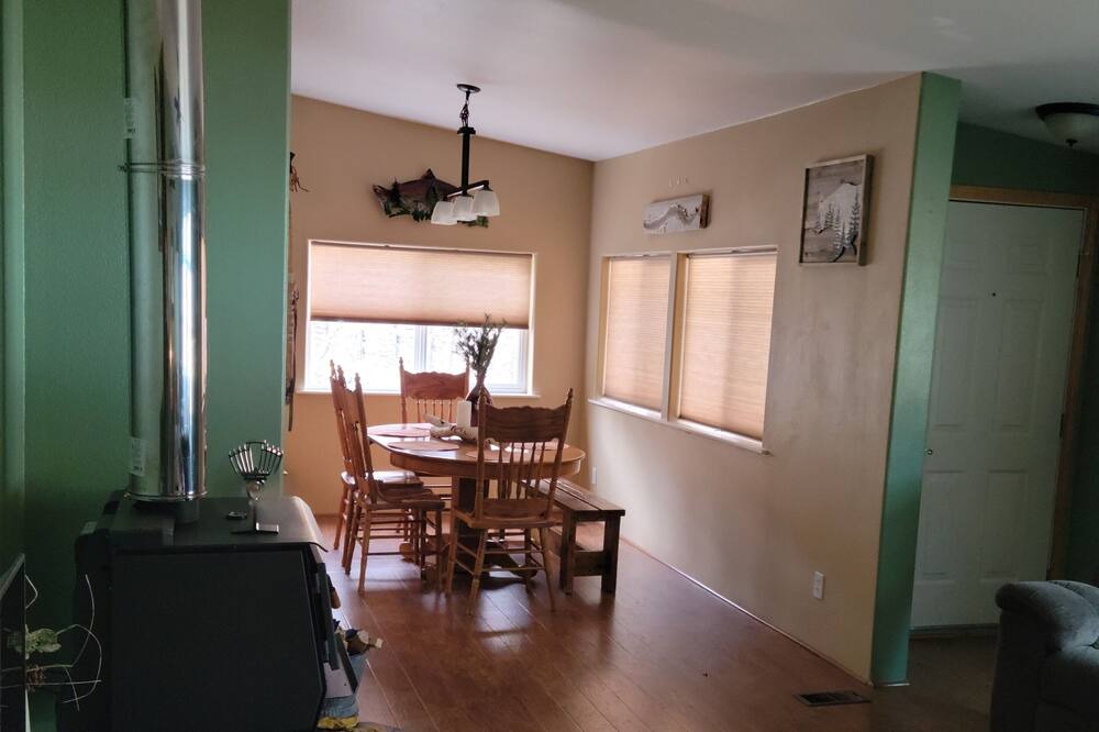 Photo of Livingroom in Canyon City