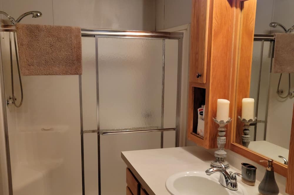 Photo of Bathroom in Canyon City