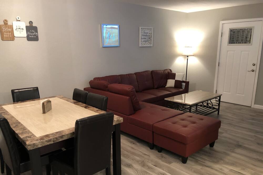 Photo of Bedroom in Holiday Shores