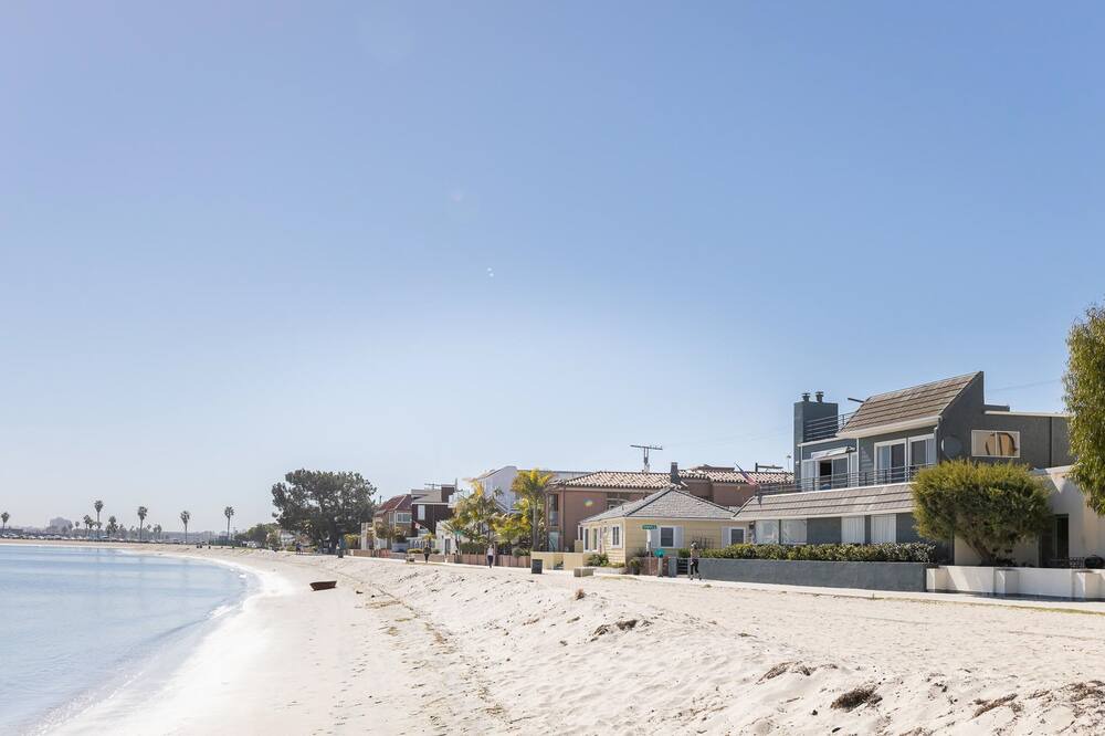Photo of Others in Mission Beach