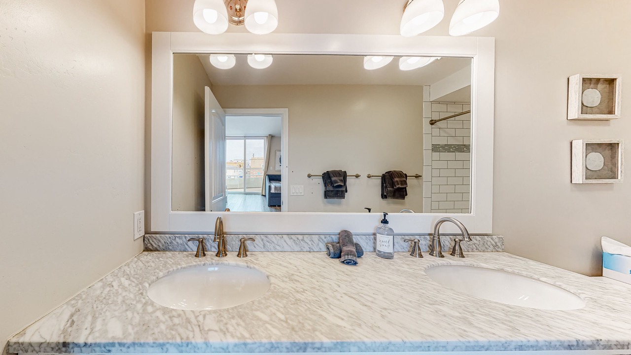 Photo of Bedroom in Mission Beach