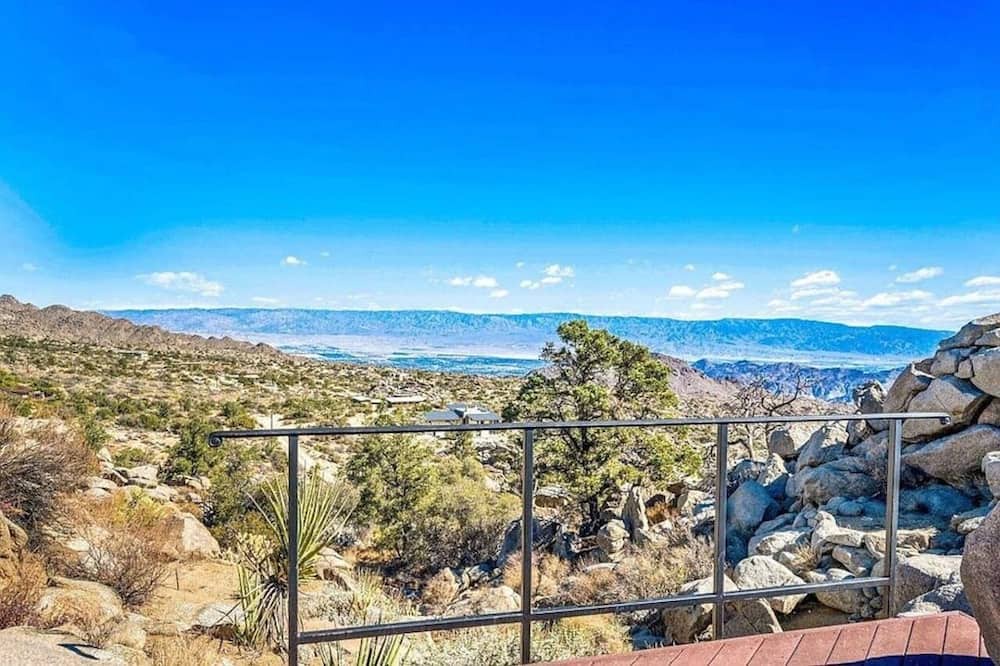 Photo of Patio Balcony in Pinyon Crest