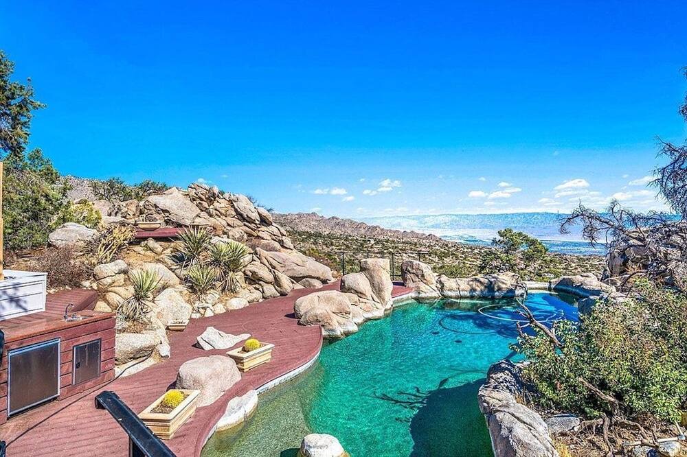 Photo of Outdoor in Pinyon Crest