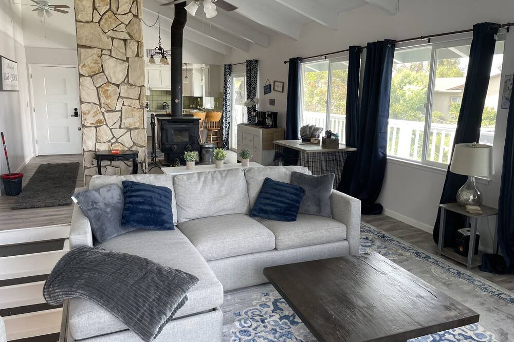 Photo of Bedroom in Kelseyville