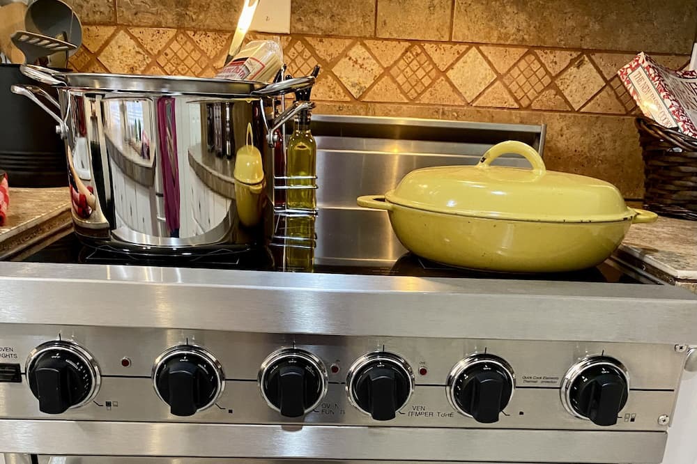 Photo of Kitchen in Munds Park