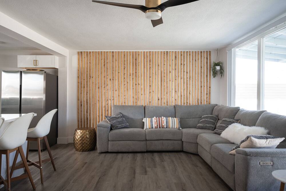 Photo of Livingroom in Gateway District