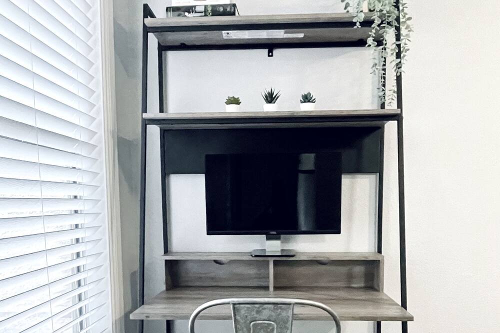 Photo of Bedroom in Silverado Ranch