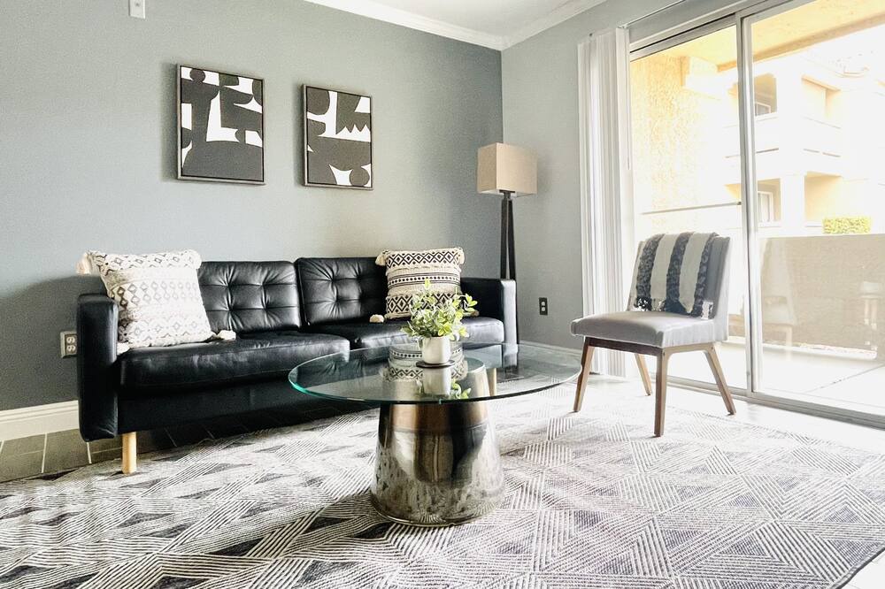 Photo of Livingroom in Silverado Ranch