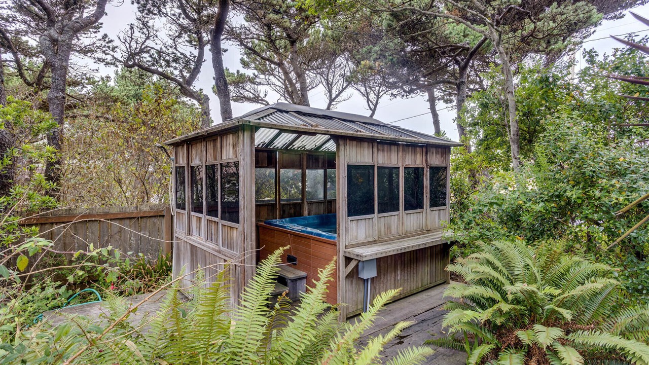 Photo of Outdoor in Agate Beach