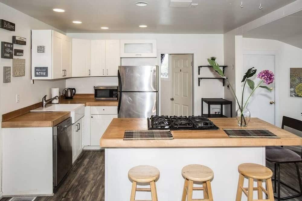 Photo of Kitchen in Green Lake