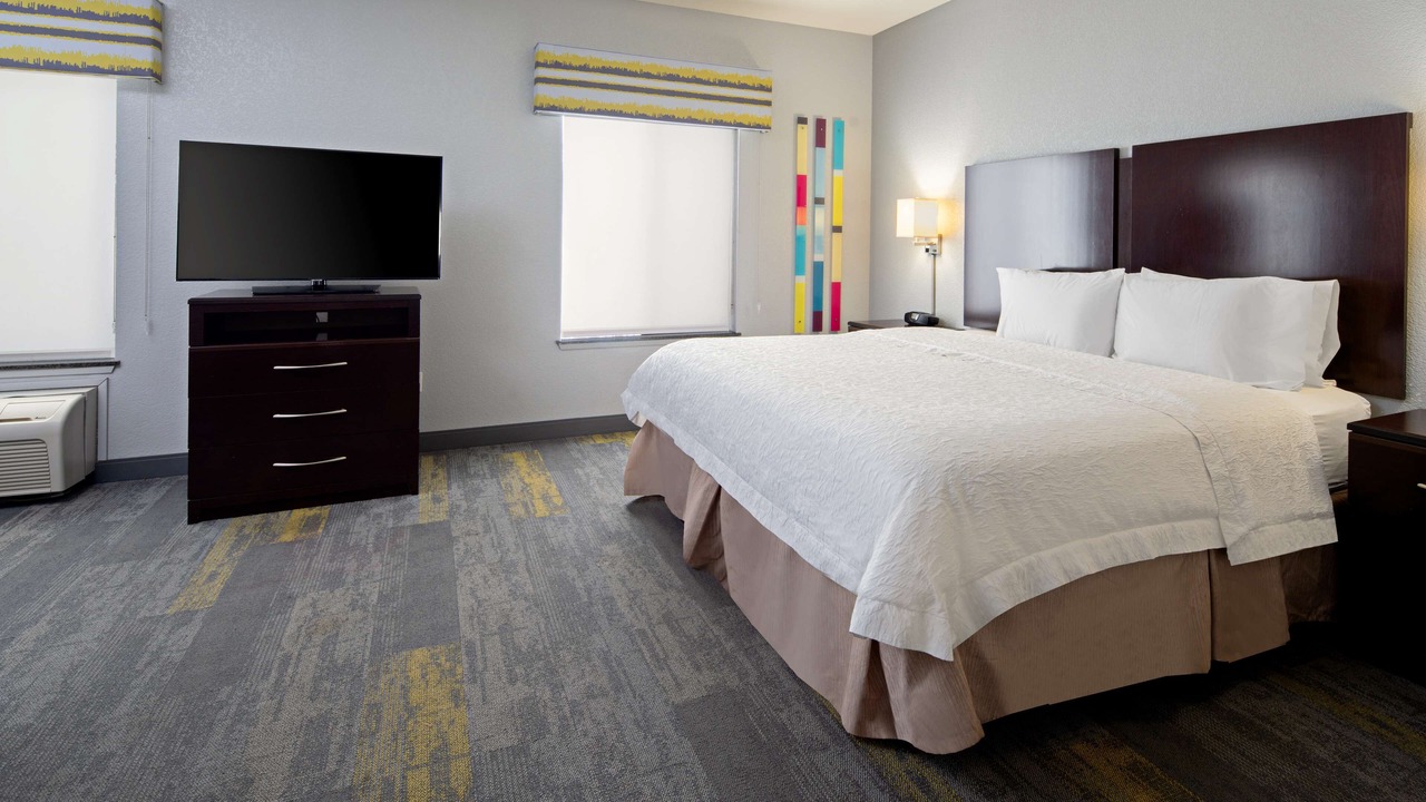 Photo of Bedroom in Bakersfield