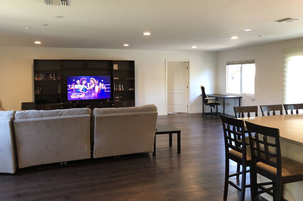 Photo of Others in Northwest Anaheim