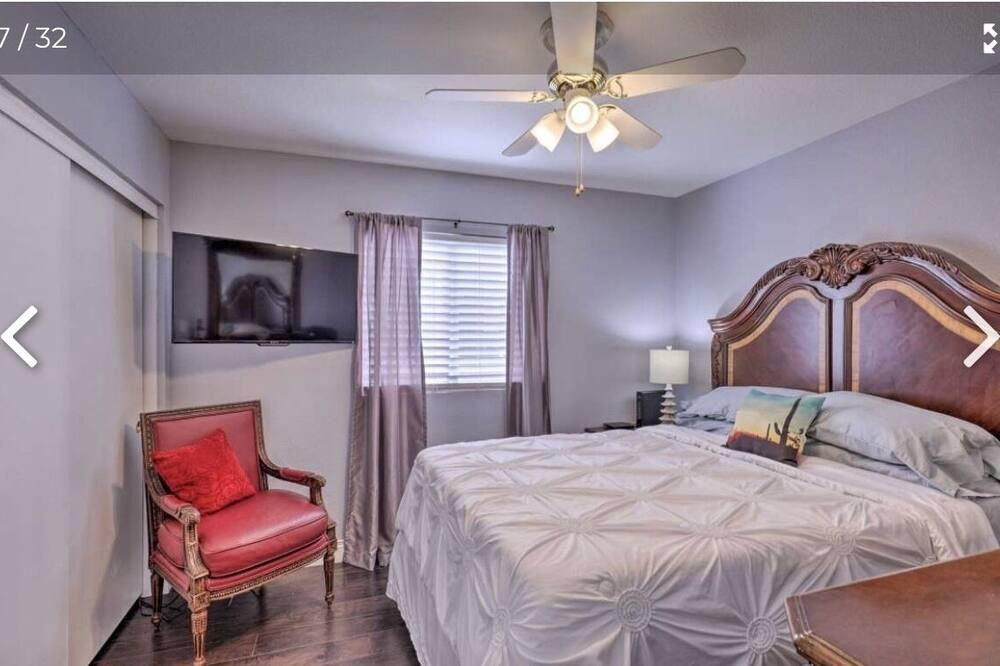 Photo of Bedroom in Townsite