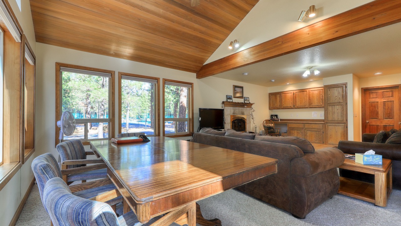Photo of Livingroom in Black Butte Ranch